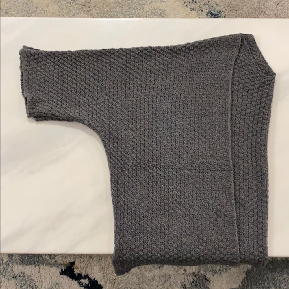 🛍3/$35🛍 Brandy Melville Voltaire Cardigan - Picture 5 of 8